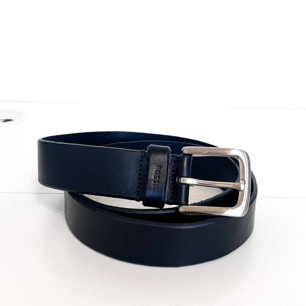 Fossil Mens Classic Leather Belt Size 42 105 Joe Black Casual Work Minimal‎ 061